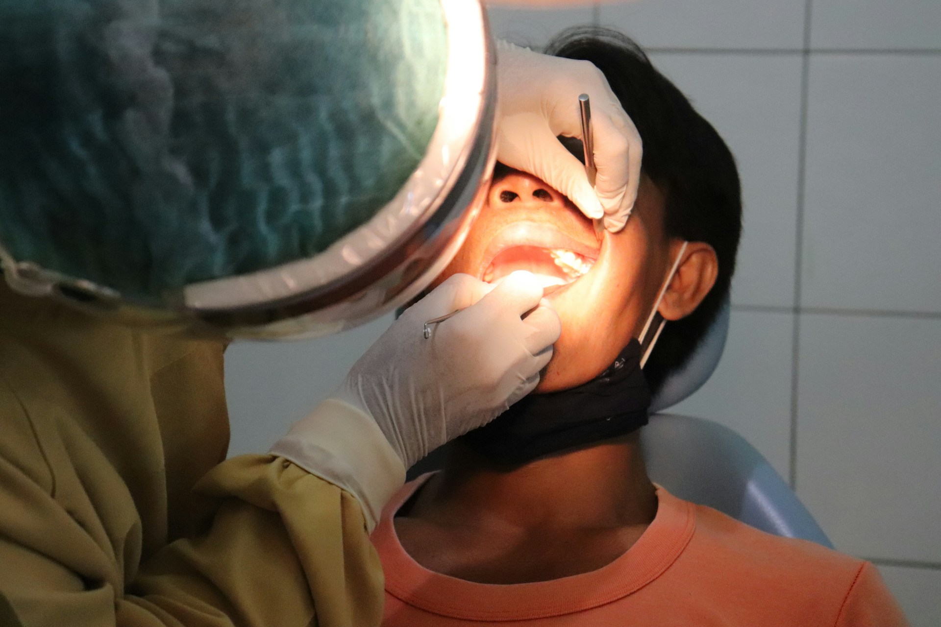 Dental Hygienist vs Dentist: Unveiling Career Paths 4 dental care professional